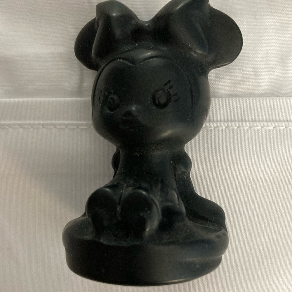 Black Obsidian Minnie Mouse. NWOT NO Defects. Great detail.